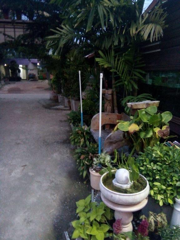 Orn Homestay Kamphaeng Phet Dış mekan fotoğraf